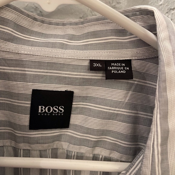 Men’s ‘Hugo Boss’ Gray/White Striped Button-Up Dress Shirt - Picture 3 of 3